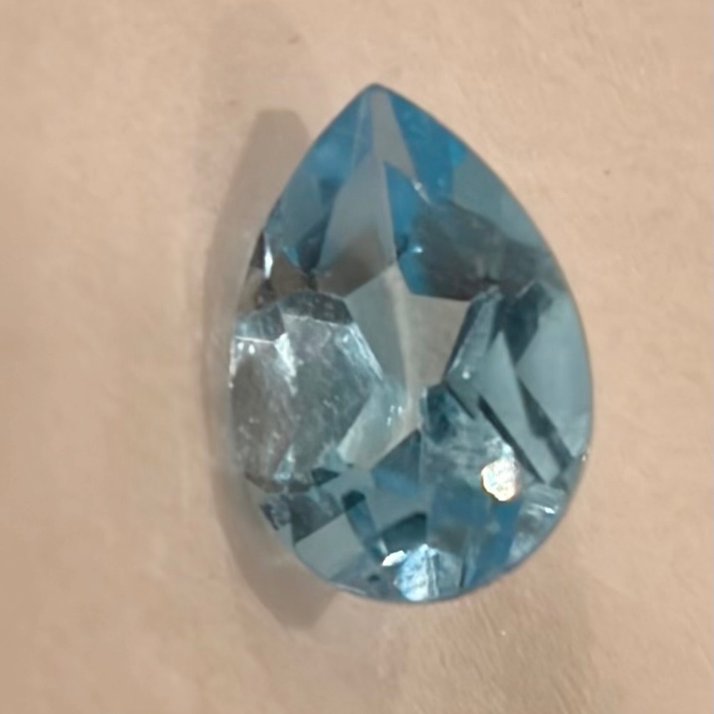 3.6 Carats Natural Real Genuine Aquamarine Gemstone